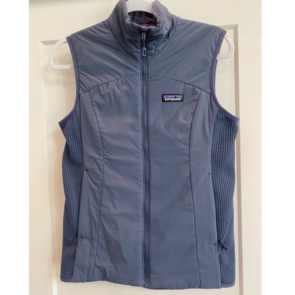 Patagonia Women’s Vest, worn once! Size small.